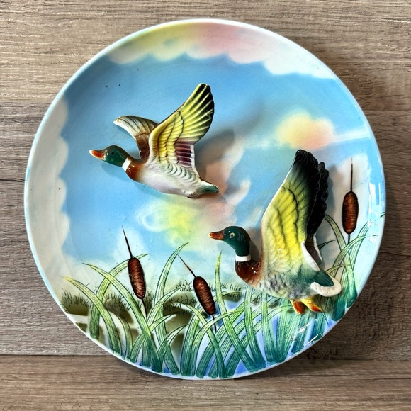 Other - Decorative Duck Plate Wall Decor